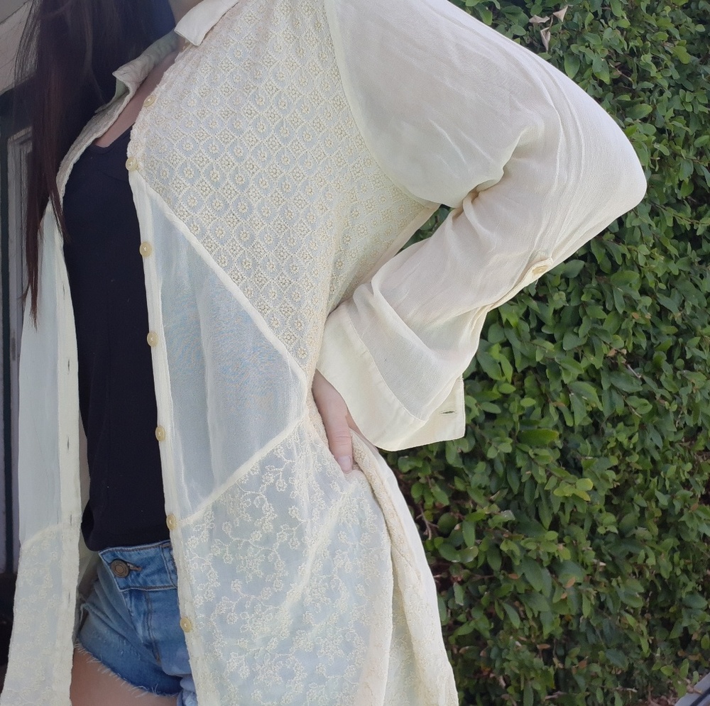 CHICO'S Asymmetrical Blouse
